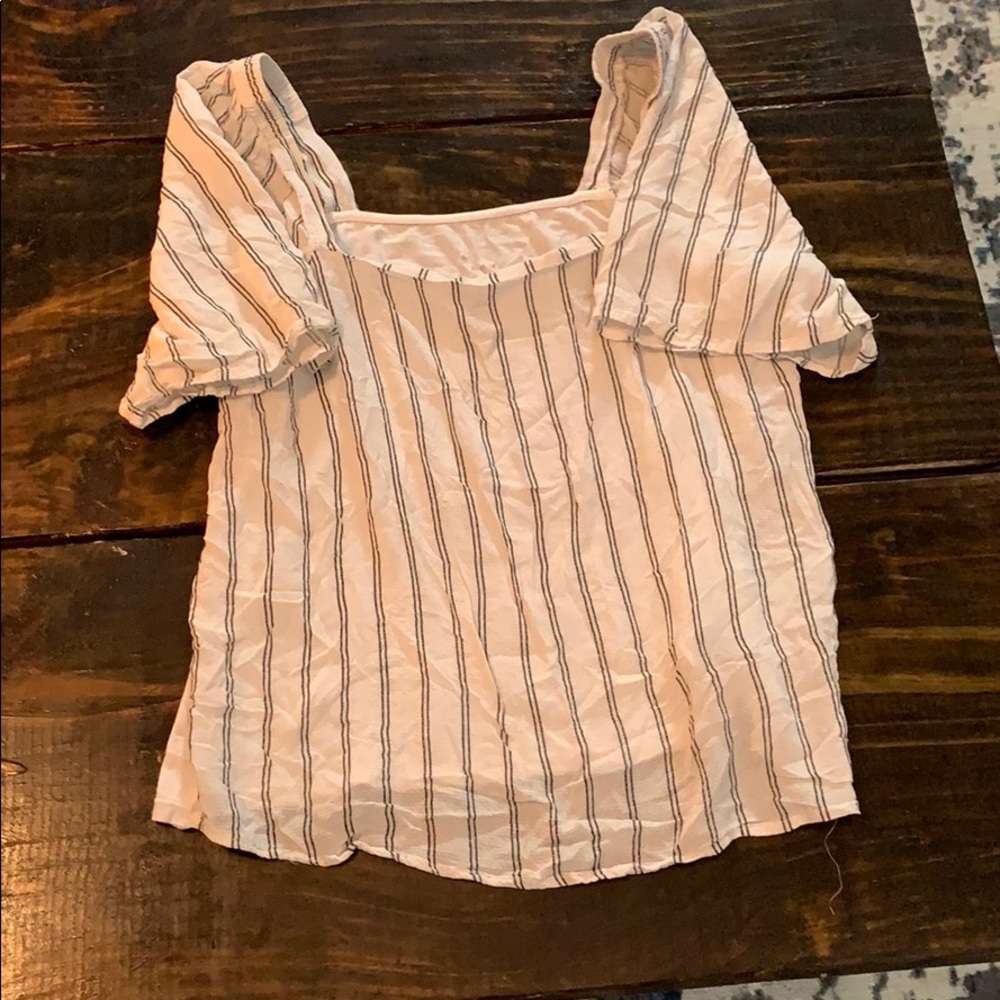 Loose fitting shirt